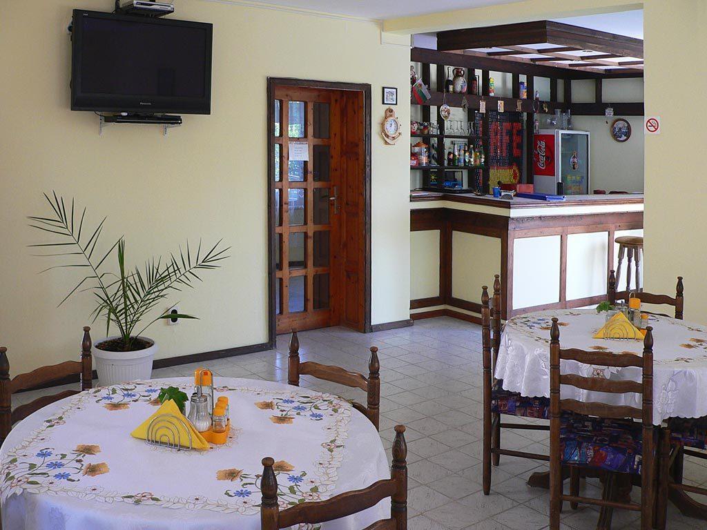 Guest House Kalina Saints Constantine and Helena Exterior photo